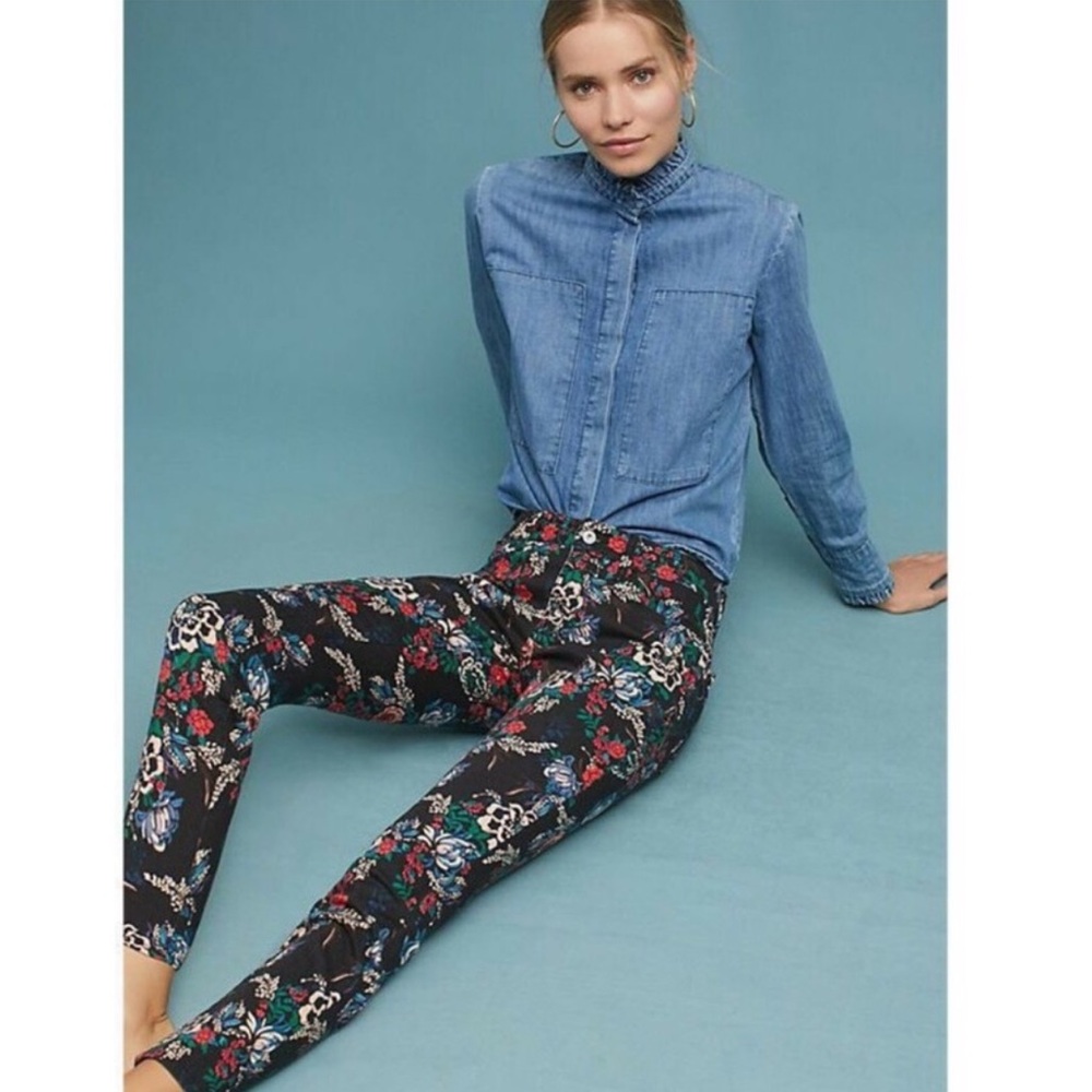 LIKE NEW- Anthropologie Pilcro Mid Rise Skinny Black Floral Jeans - Picture 3 of 16